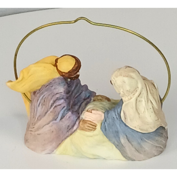Hallmark Keepsake Christmas Joy Ornament 1996 Mary Josepsh & Jesus - Picture 8 of 12